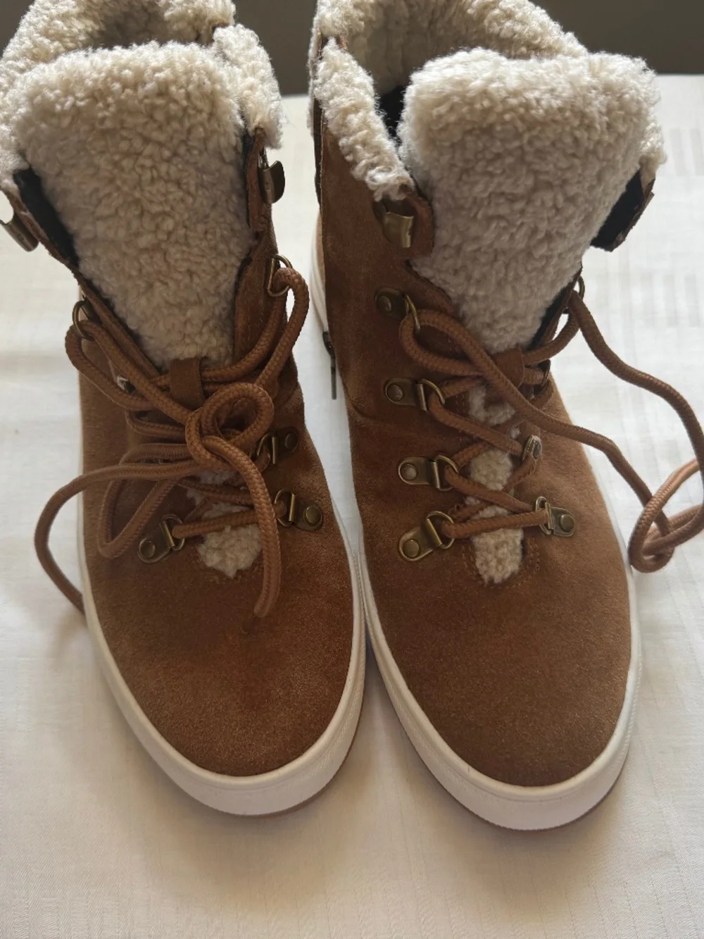 Aqua Collège Waterproof, New, Size 8,5